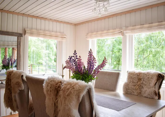 3 Bedroom Stunning In 度假居 Vossestrand